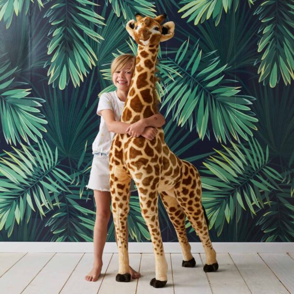 Giant Standing Giraffe | Jiggle & Giggle