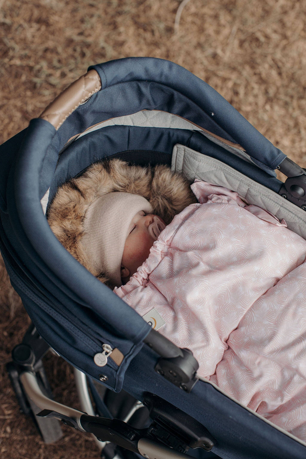 Nordic Footmuff Pram Liner | Pink Feather by Baby luno