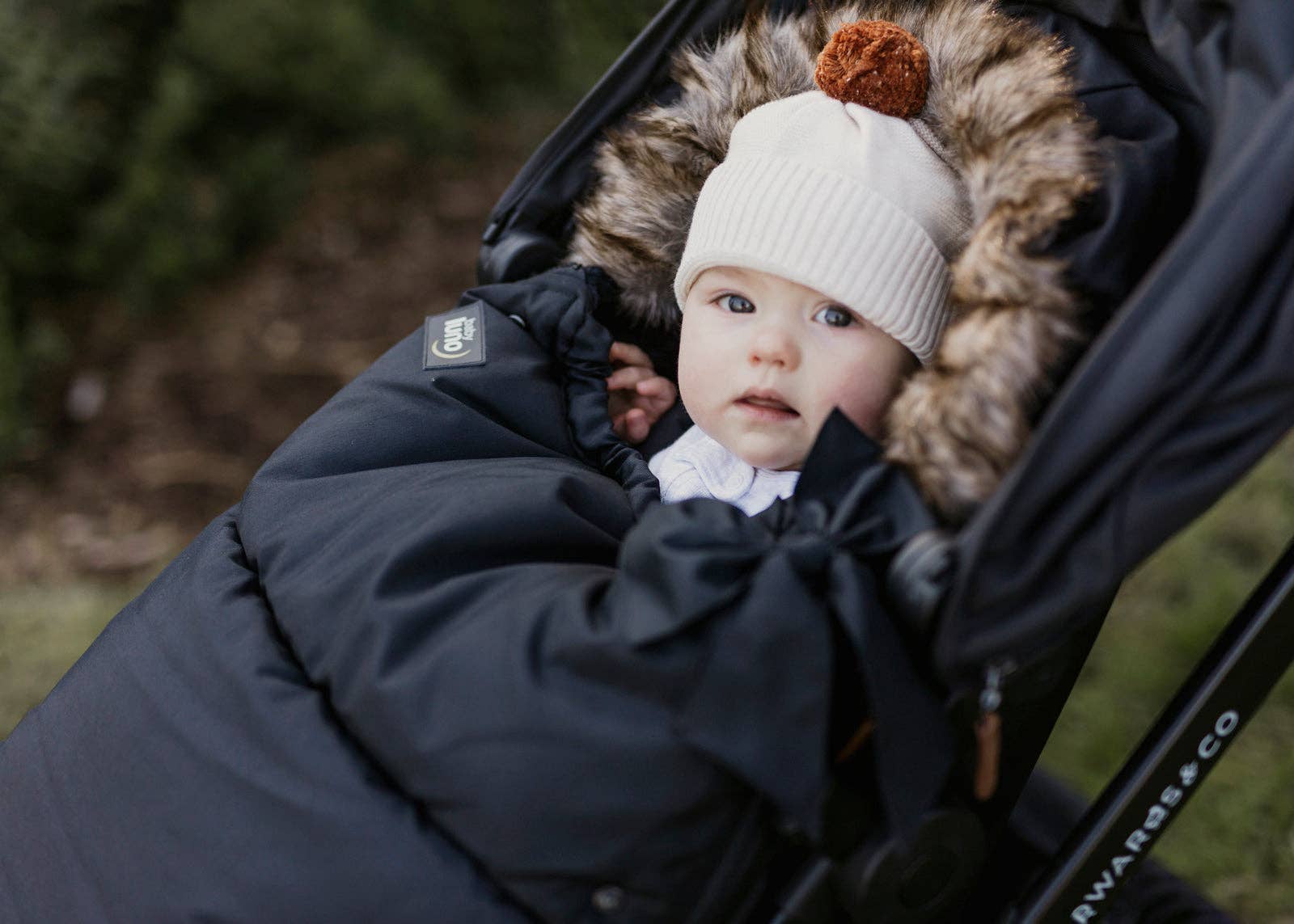 Nordic Footmuff Pram Liner | Classic Black by Baby luno