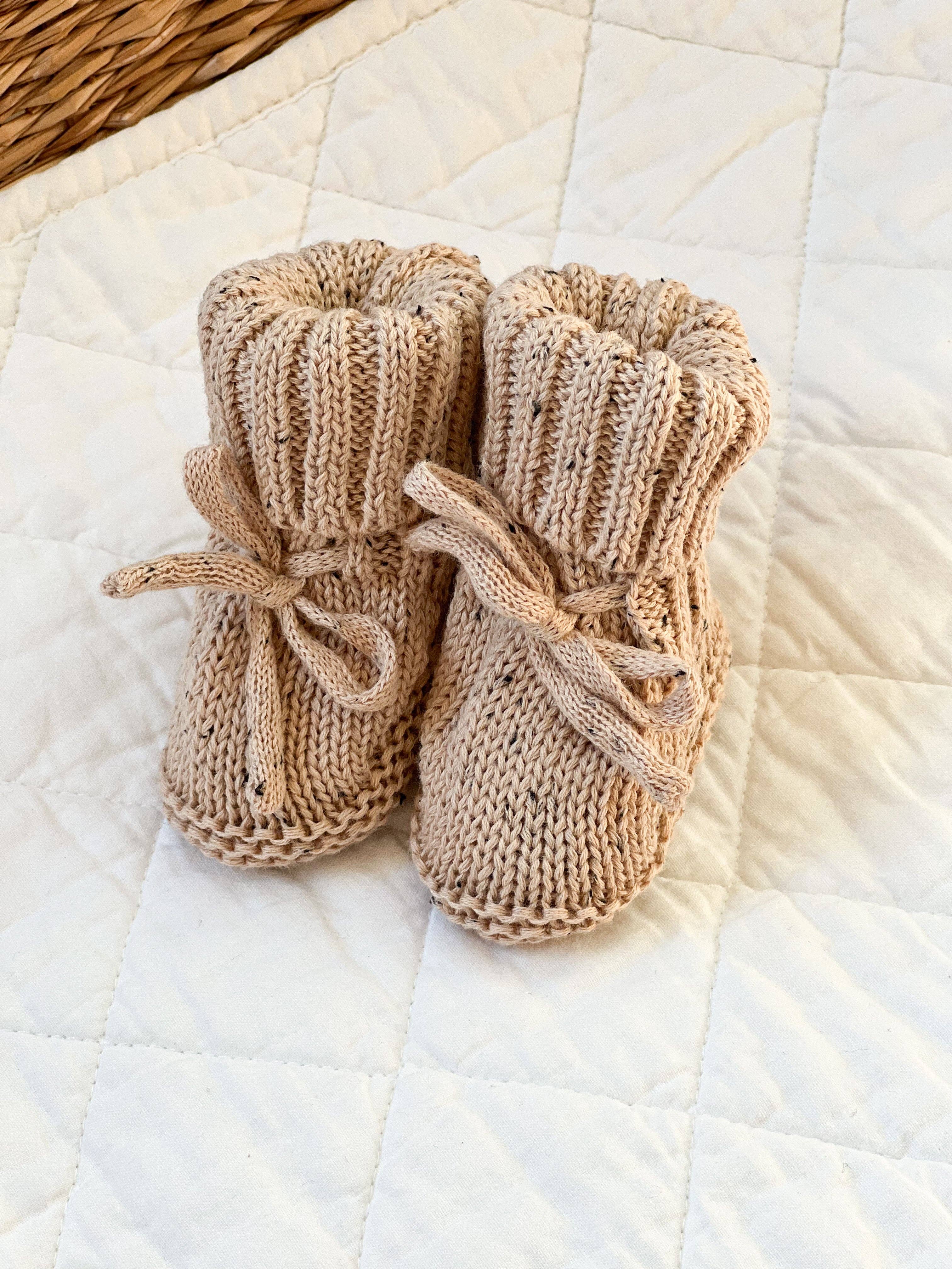 Heirloom Booties | Biscuit ( 0-4 months )