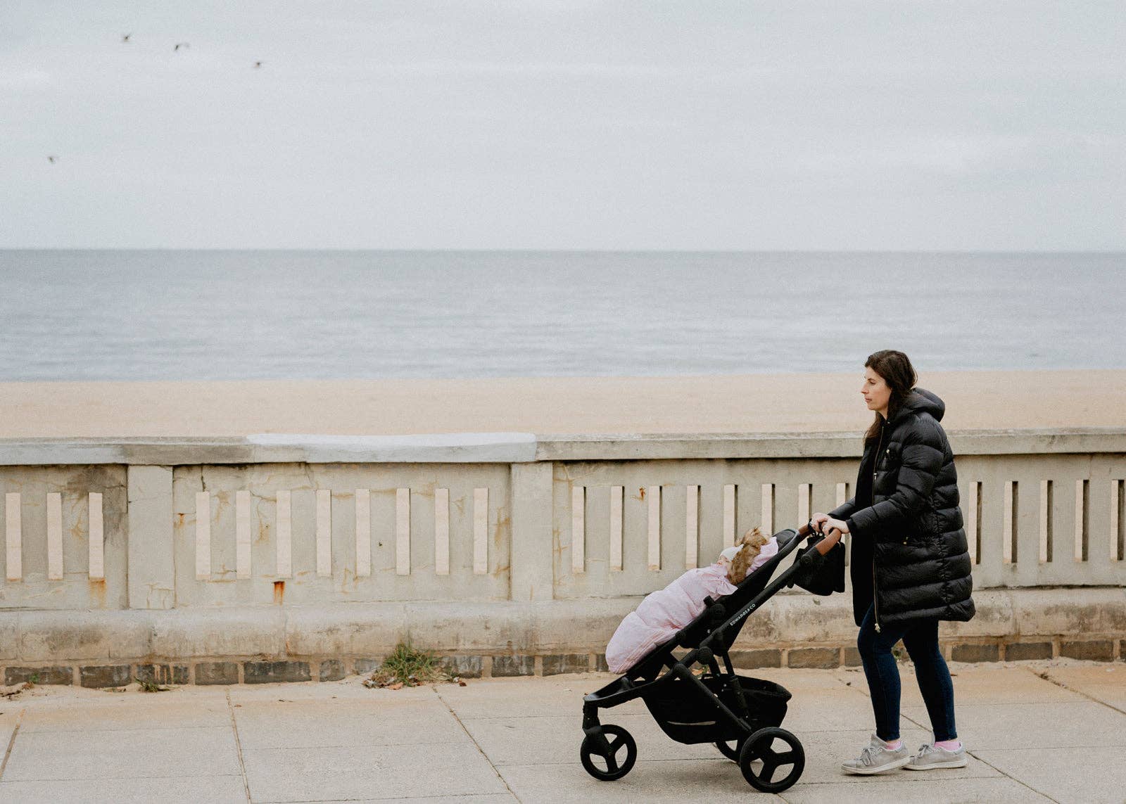Nordic Footmuff Pram Liner | Pink Feather by Baby luno